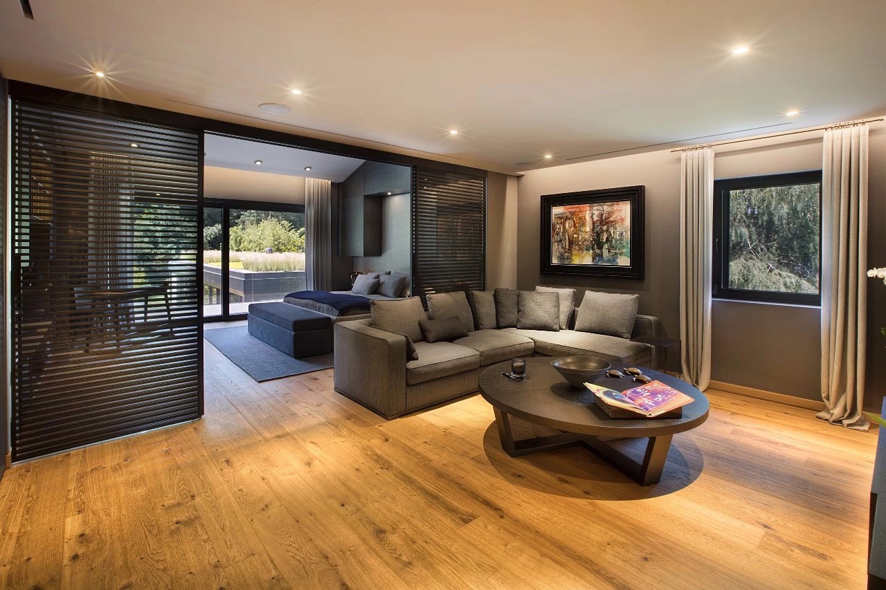 一家 4 口丨住 1700m² 艺术大宅-30