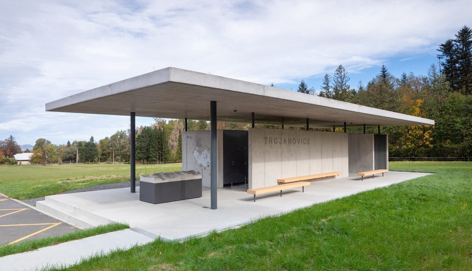 Sociální zázemí parkoviště Trojanovice – Mrva.net-10