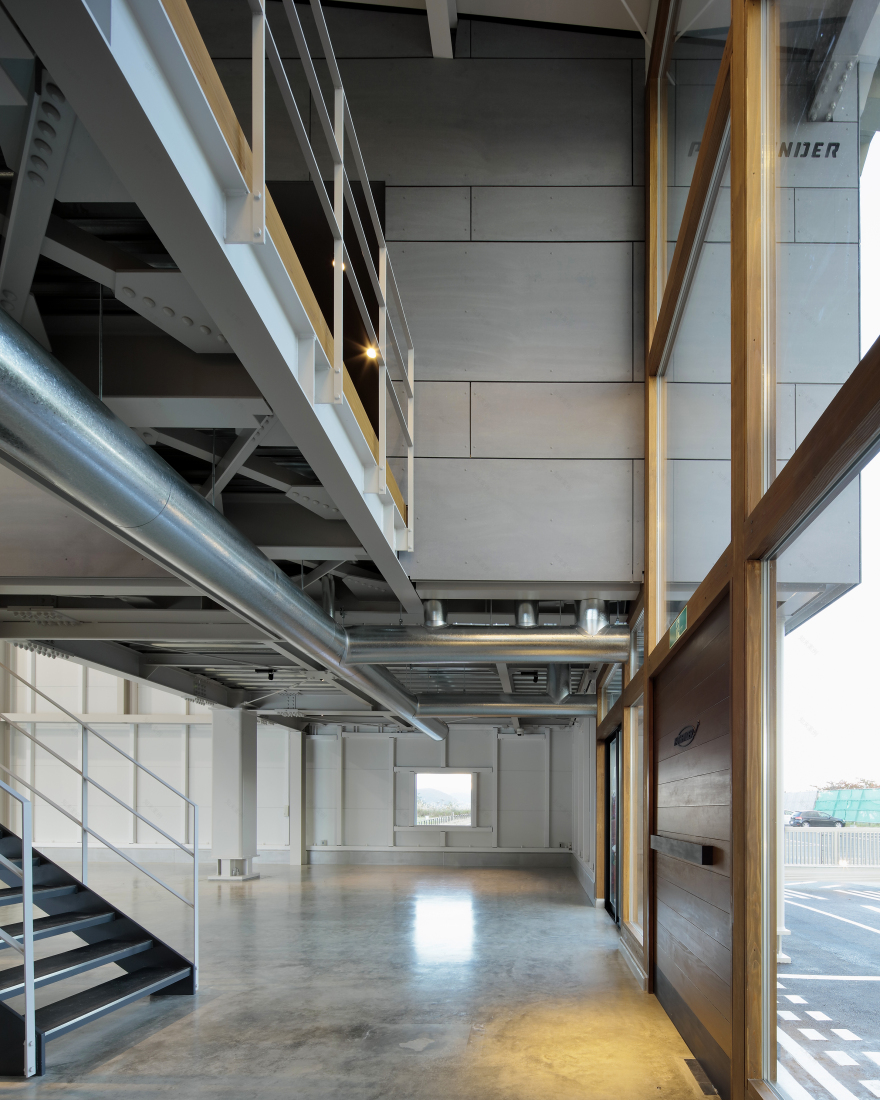 Hanger 1 航空機展示場丨日本福岛丨FEDL (Far East Design Lab.)-40