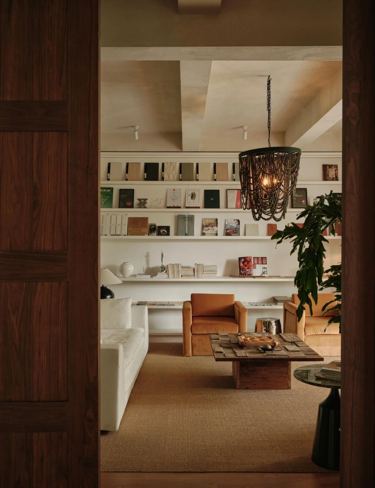 珠海由页设计 · 设计师孙沐的办公室丨中国珠海-2