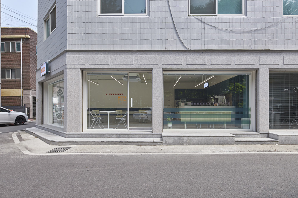 绿色室内设计，15 分满分的宁静咖啡厅-3