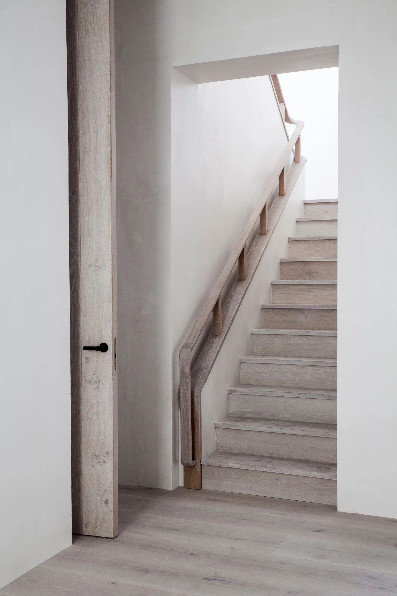 马德里极简住宅-31