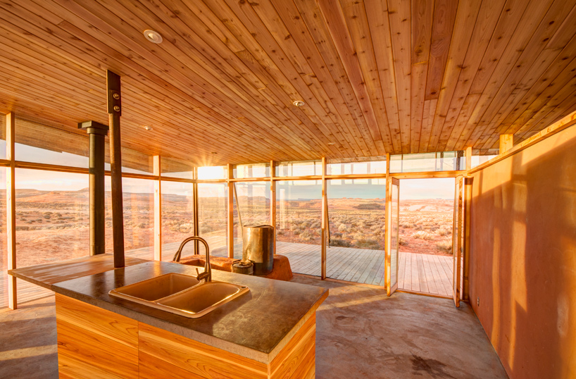 沙漠中的“宽檐帽”住宅丨科罗拉多大学丹佛分校学生,DesignBuildBLUFF 设计事务所-7