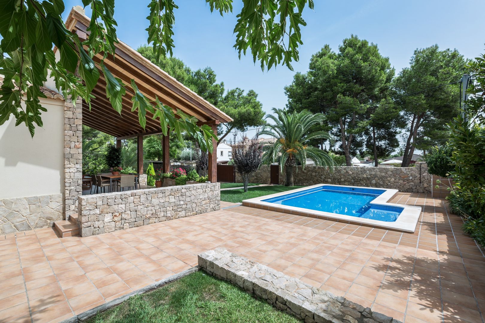 小房子改造前后对比项目-33