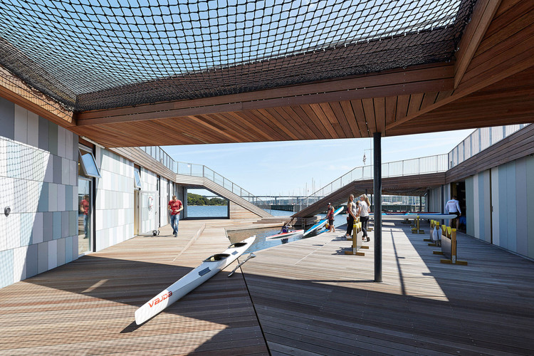 The Floating Kayak Club  FORCE4 Architects-26
