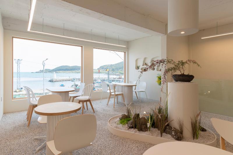 64 平海洋景致咖啡厅，打造多样化氛围空间-6