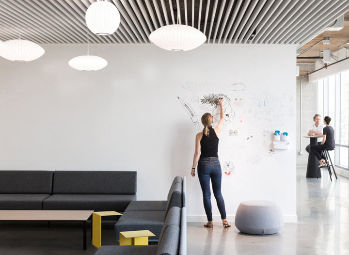 游戏公司Capcom加拿大总部  DIALOG-19