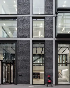 伦敦 90 Fetter Lane 办公大楼的绿色环保设计