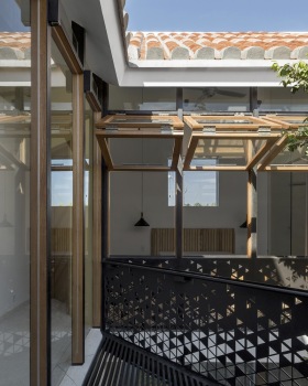 ROTATING 住宅丨AD+studio