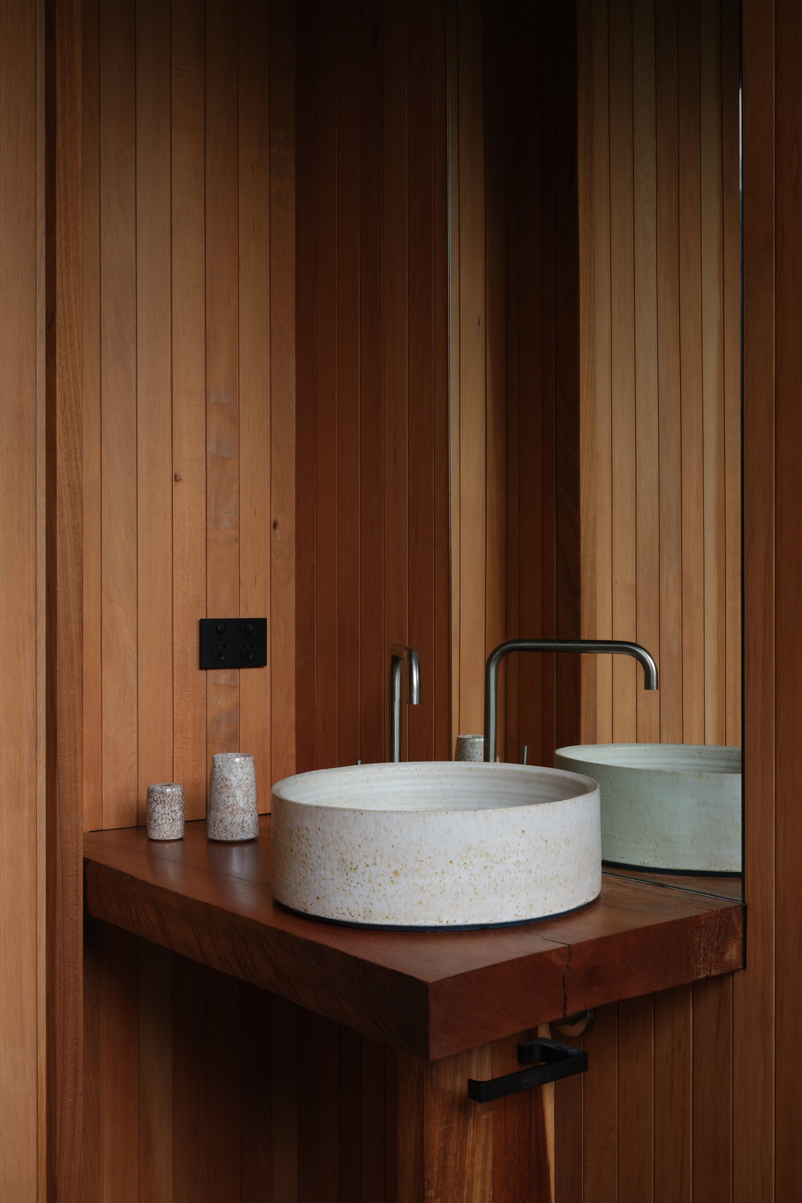 紧凑但宽敞的家庭住宅丨新西兰奥克兰丨Oli Booth Architecture-9