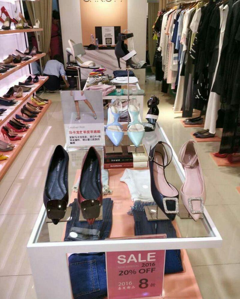 MARCamp;CHRISTY 女装集合专卖店装饰设计方案-11