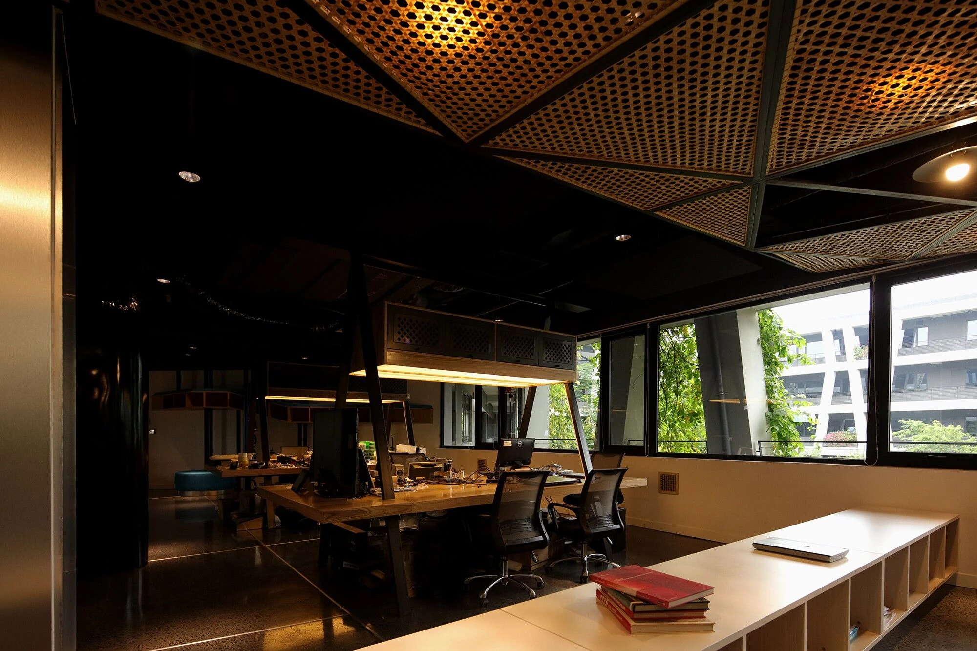 Featured working space of FPT Software-21