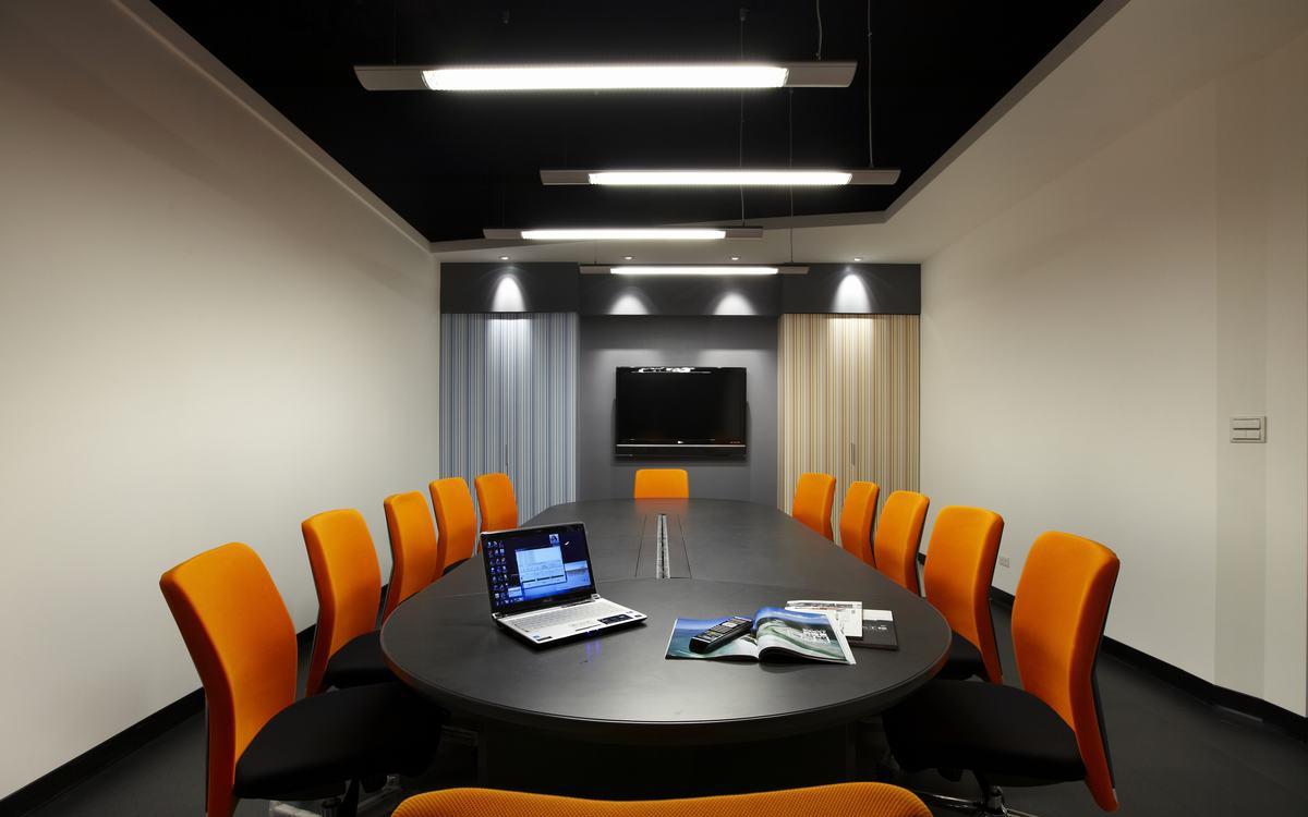 玩味办公室设计，色块与创意的完美融合-19