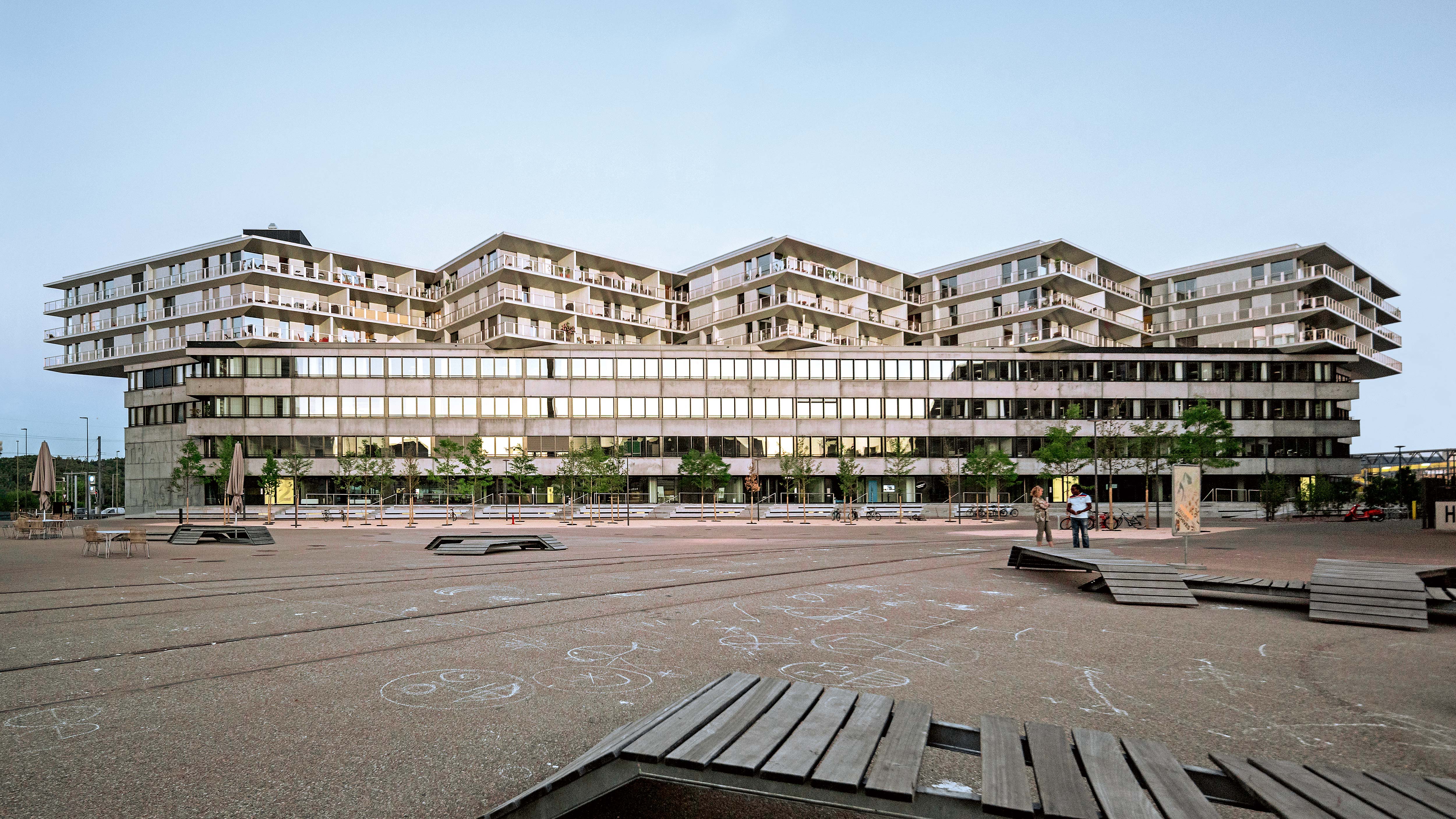 Basilea 旧仓库变身 24 小时活力中心-0