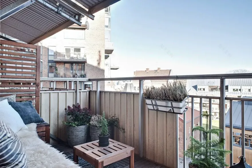 家庭复式公寓中的卧室设计亮点-17