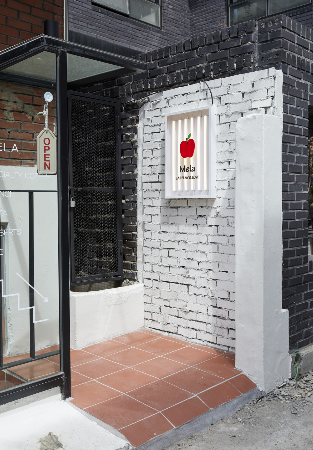 白色木质打造舒适住宅，Mela 设计师的 19 平米奇迹-16