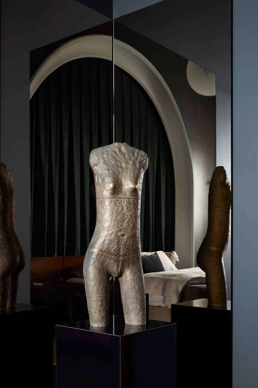 大规模设计:莫斯科旧公寓楼中令人印象深刻的公寓-9