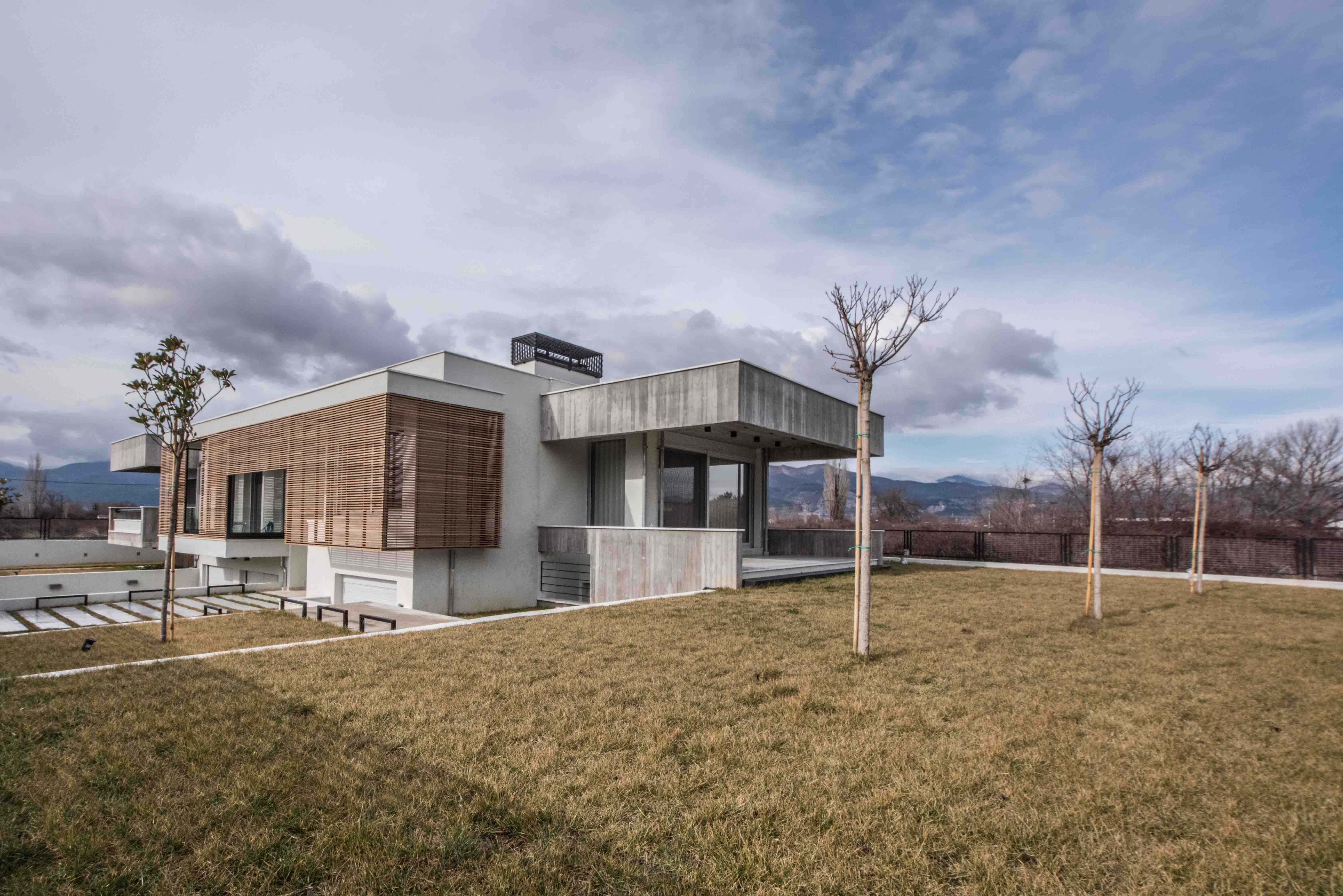 希腊科莫蒂尼生物气候设计私人住宅-24