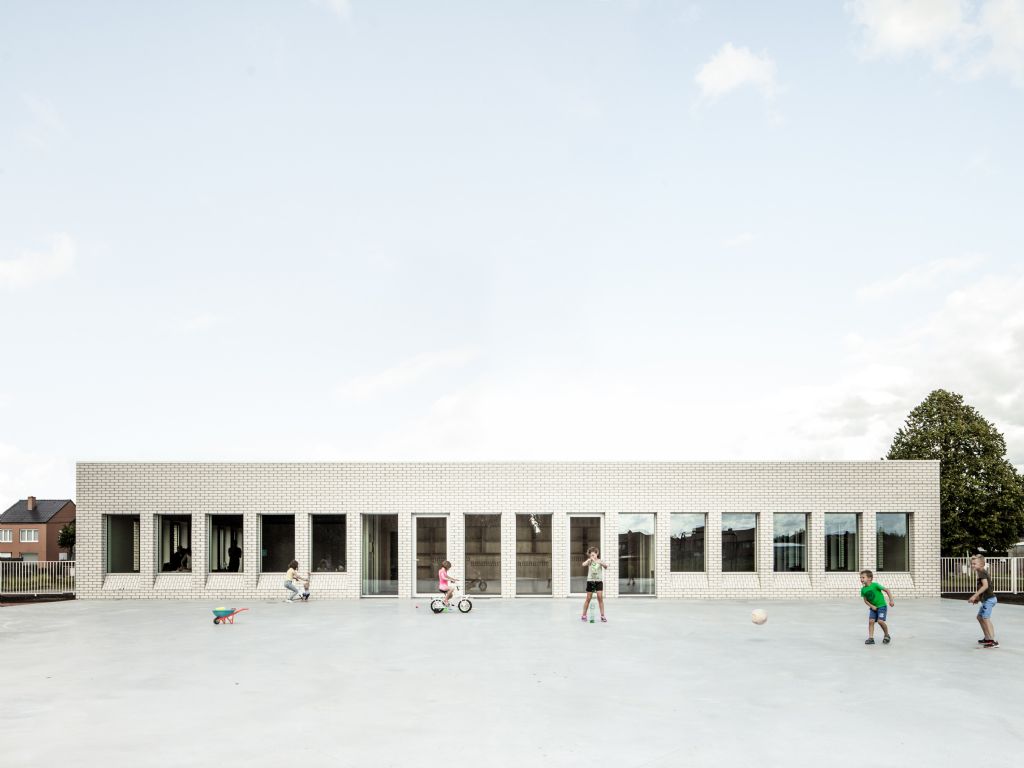旧公立学校改造为新校外儿童活动空间丨比利时丨B  ILD-1