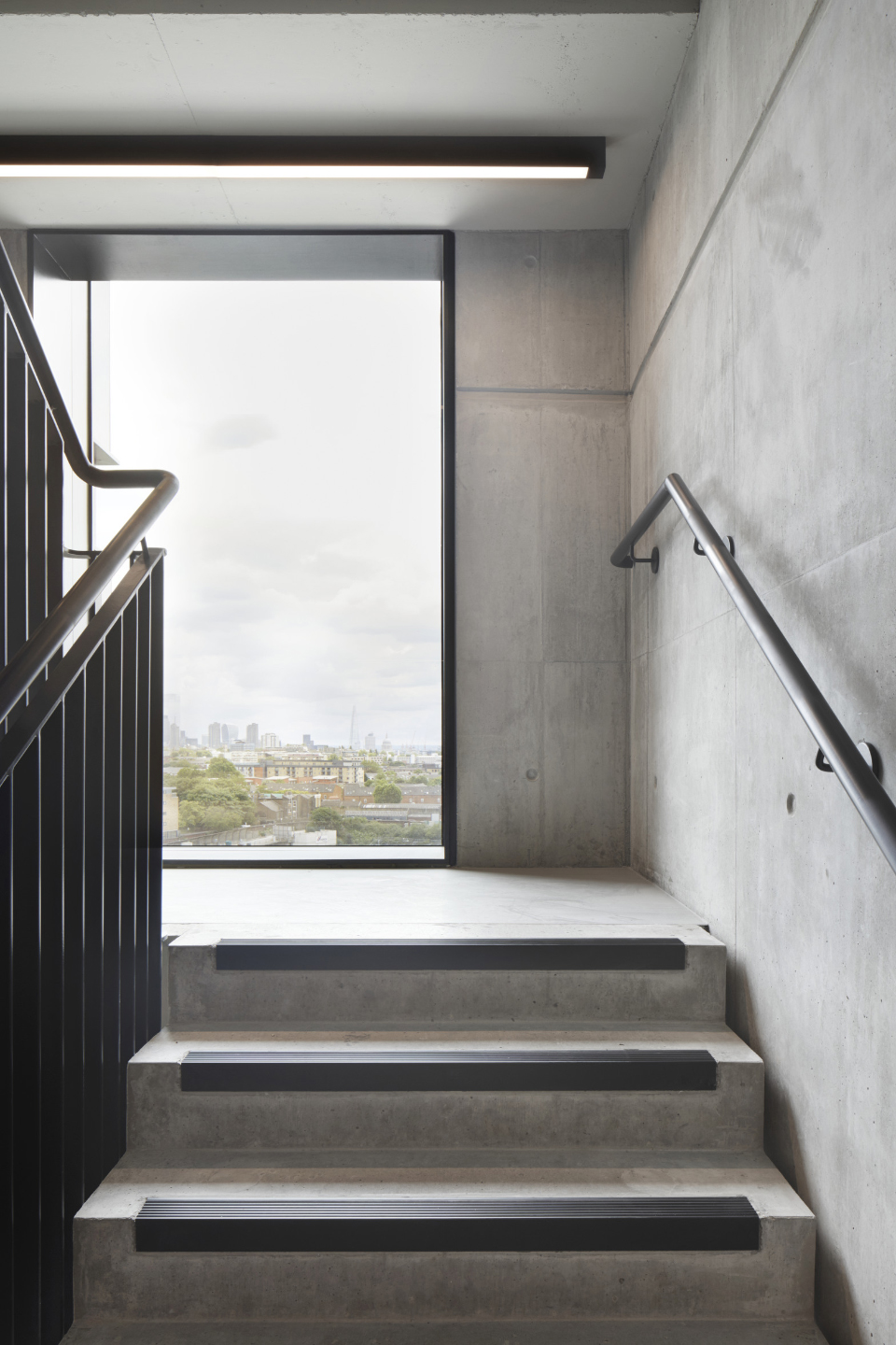 英国Rolling Stock Yard办公楼-79