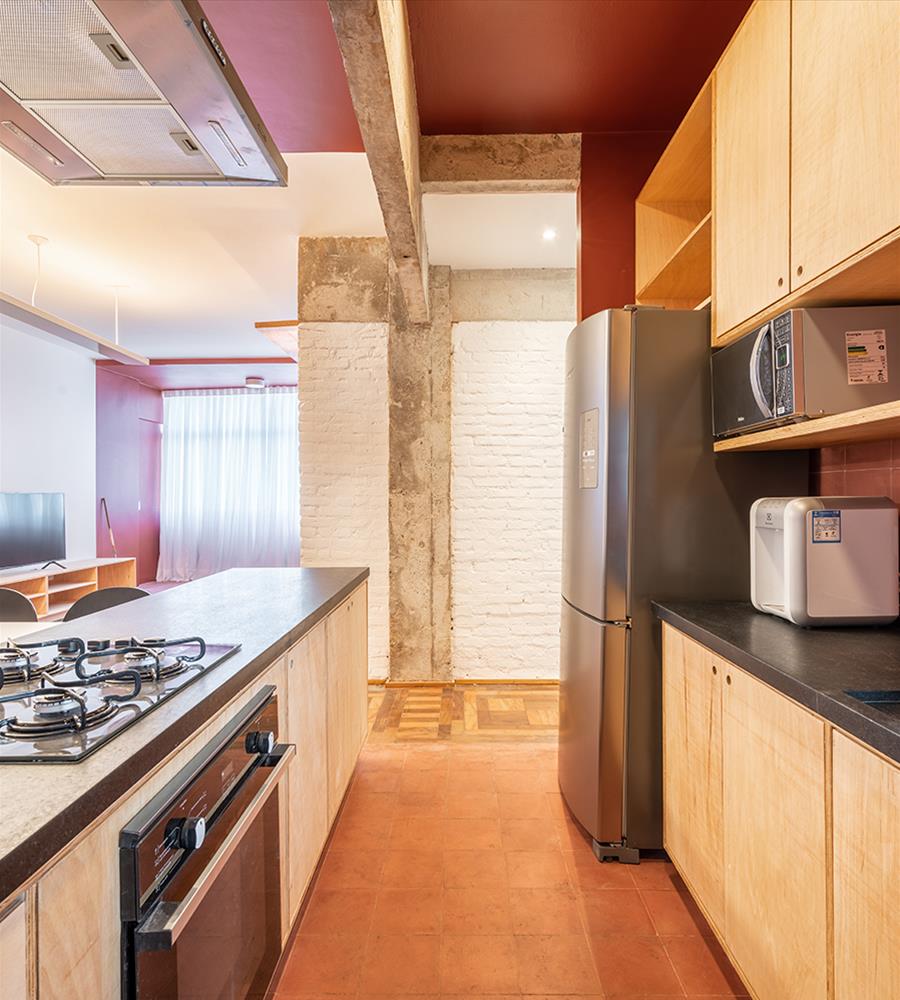 巴西 Imarés 公寓 | 低调奢华的混凝土与木质结合设计-3