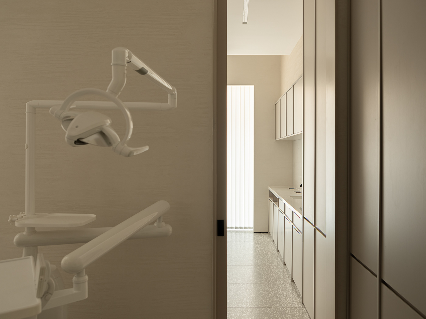 卢境婷口腔诊所丨中国上海丨qisi desgin-11