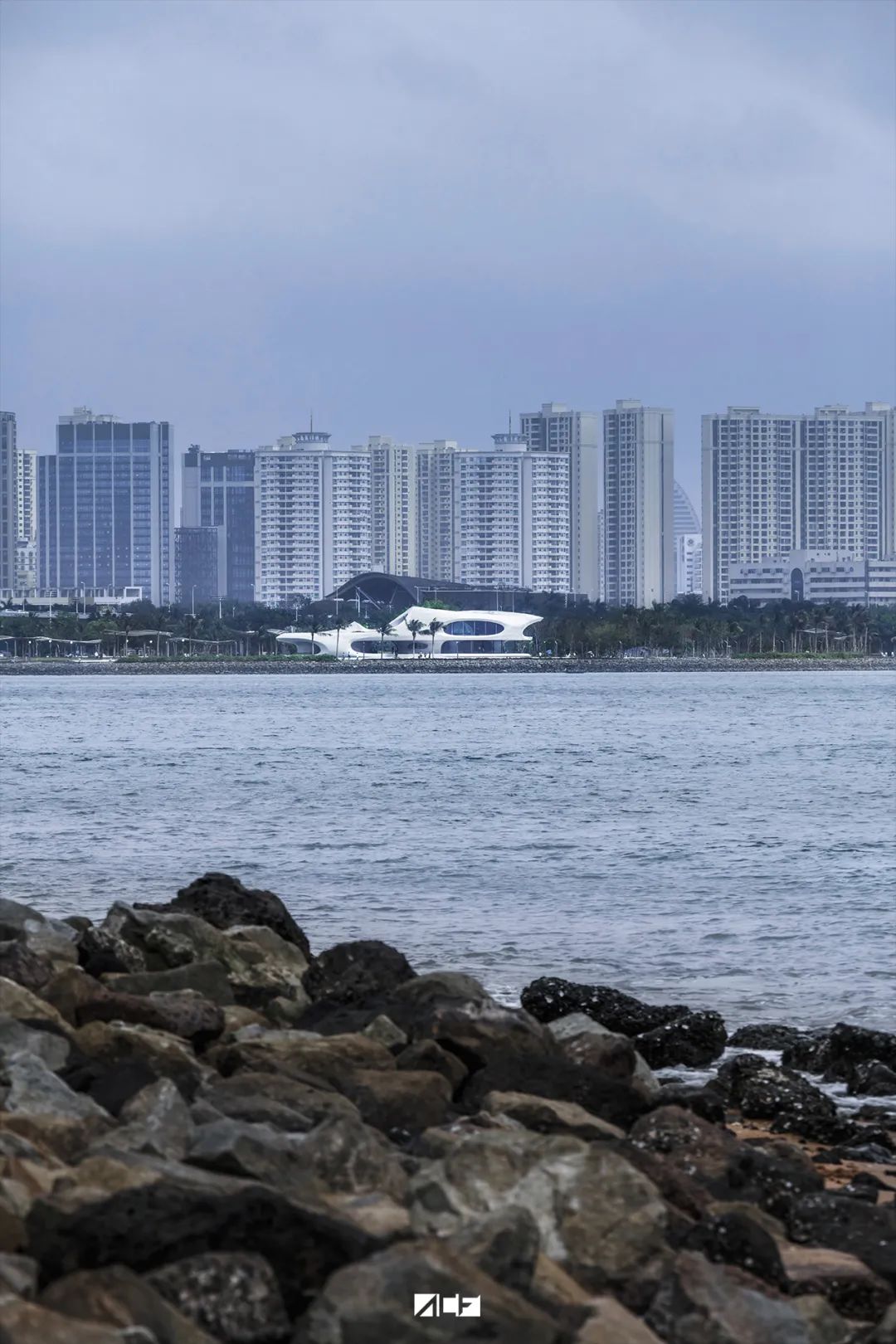 海口云洞图书馆丨中国海口丨MAD 建筑事务所-4
