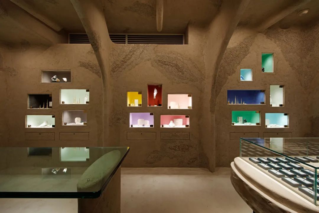 BIZOUX 珠宝店设计丨日本东京丨GAVEL INC.-15