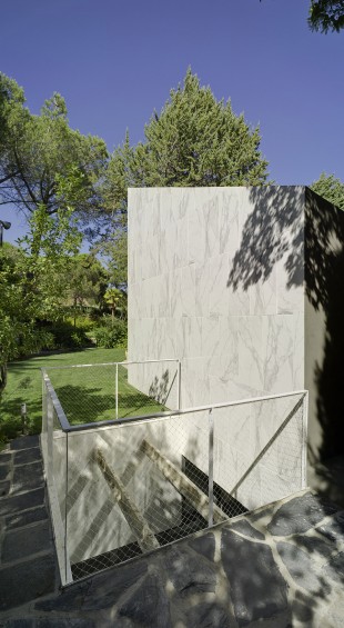 马德里贮水池改造住宅-9