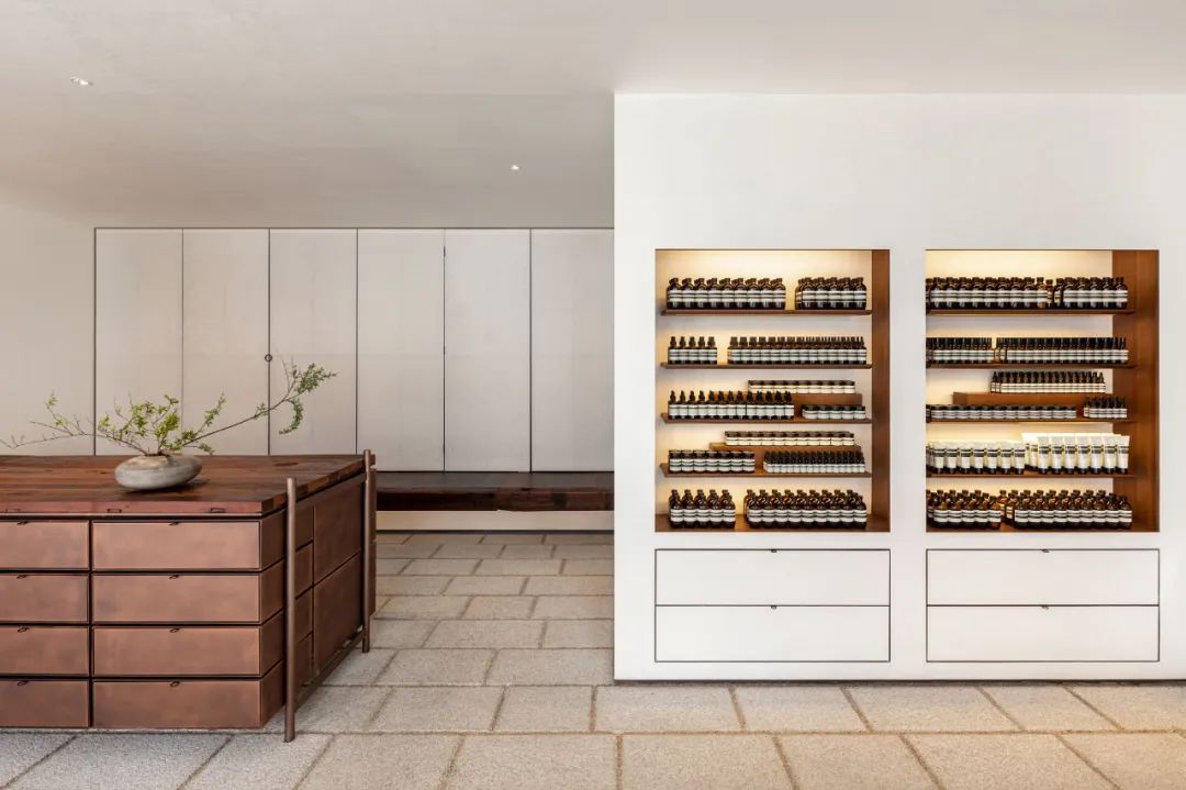 首尔 Aesop 店设计丨韩国首尔丨Samuso Hyojadong-5
