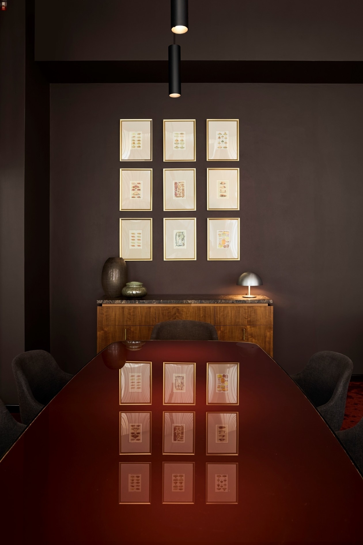 KICK.OFFICE | 一家用色大胆的餐饮空间-18