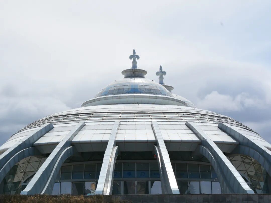 【城市名片】穹庐擎云，蒙韵碧空！中建八局匠心建造草原上的文体明珠-63