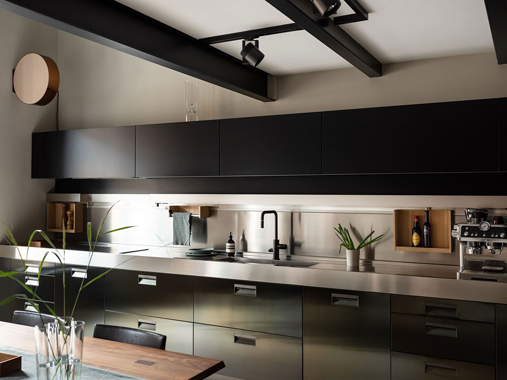 斯德哥尔摩时尚现代复式公寓设计-12