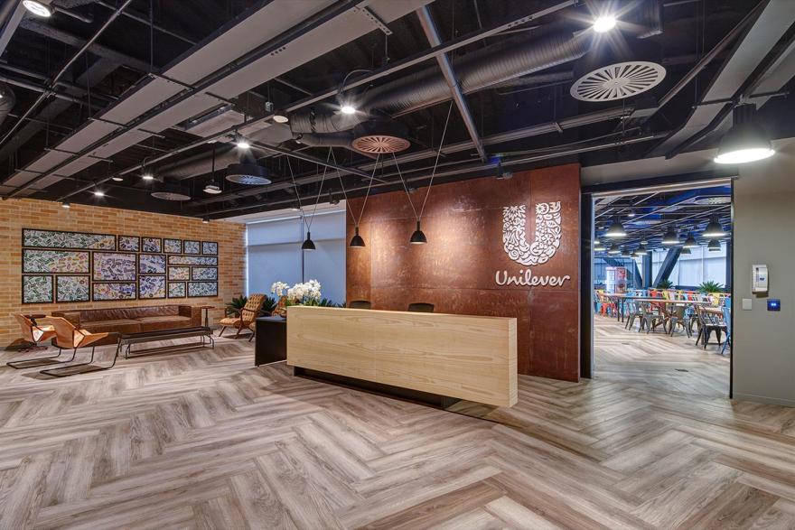 Unilever Brasil 办公室 | 现代木质设计,打造高效办公空间-4