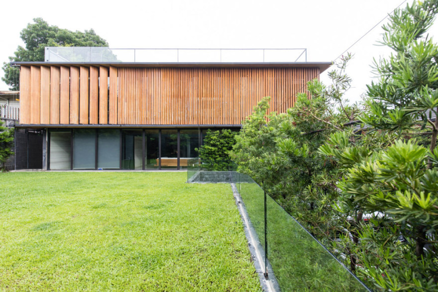 马尼拉特新房子 (2020) | 室内外融合的城市别墅-43