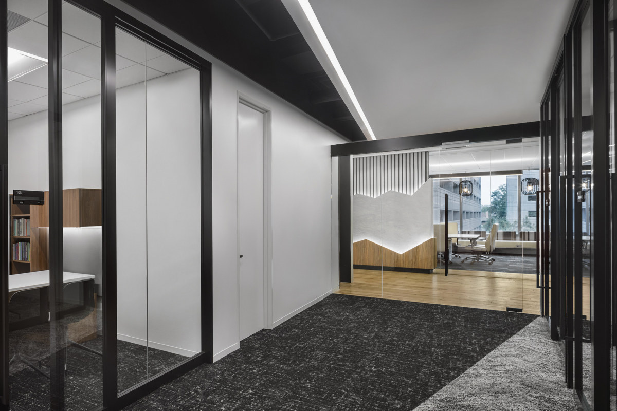 美国石油学会 Houston 办公室 - 石油工业的艺术呈现-15