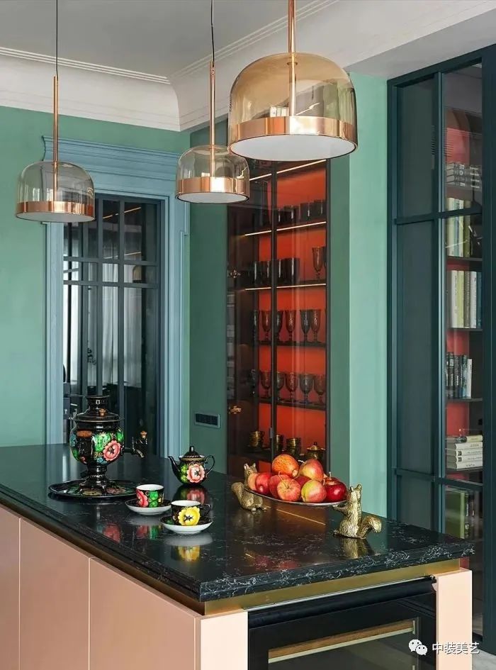 Top Case/现代轻复古风既视感--绚丽的色彩华mix丽的空间-24