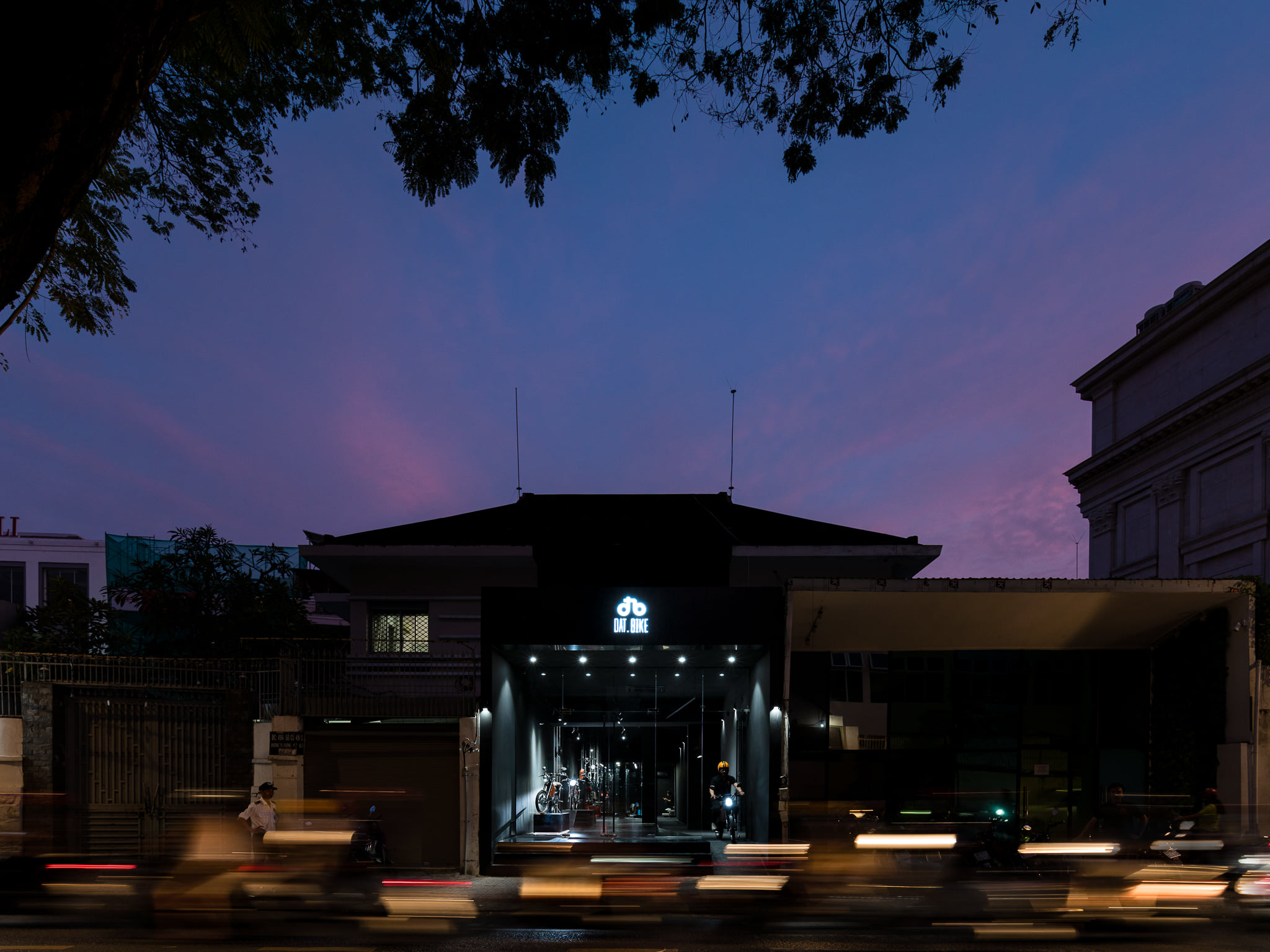 Datbike showroom | 2020-8