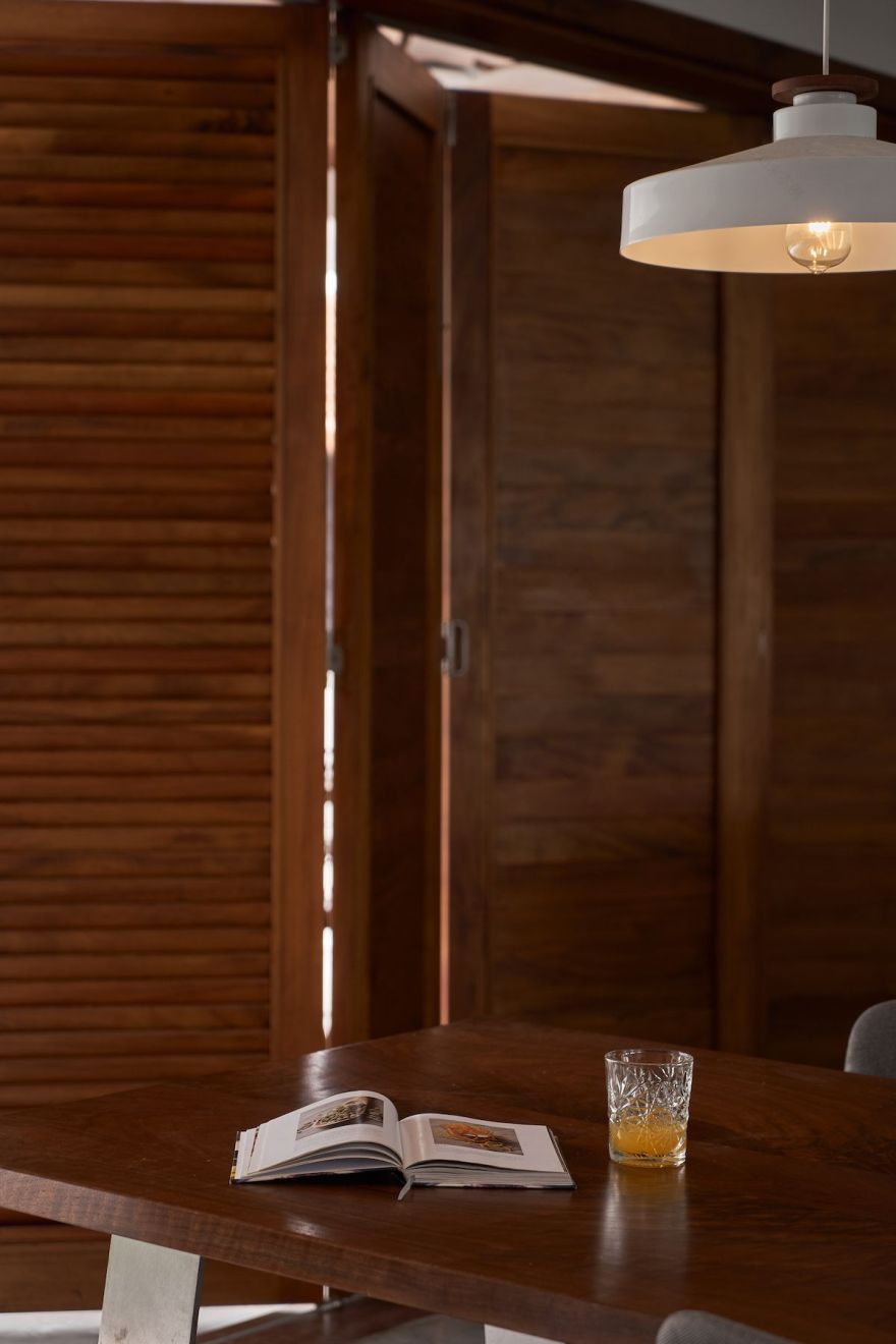 河畔度假别墅-9