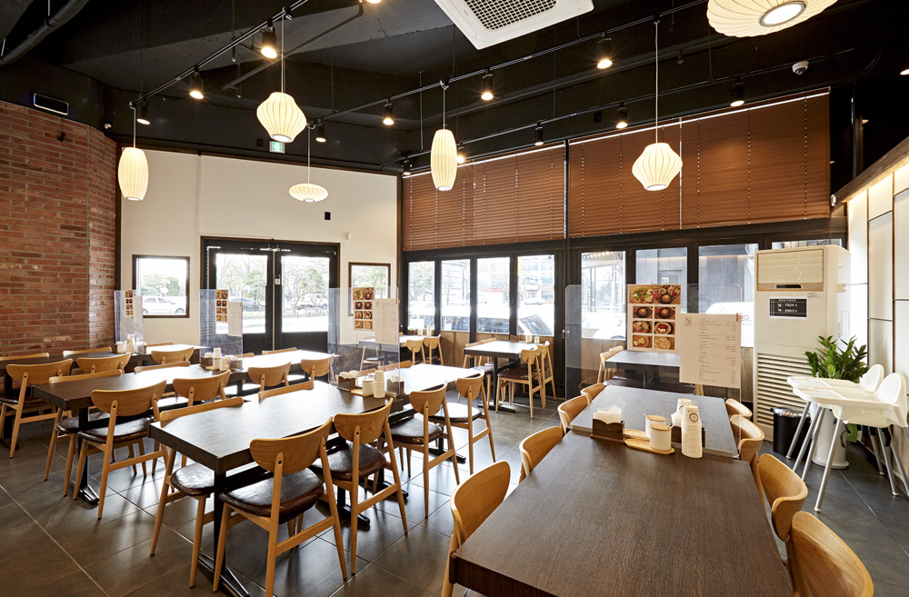 现代简约韩餐馆，温馨氛围中的美食盛宴-9