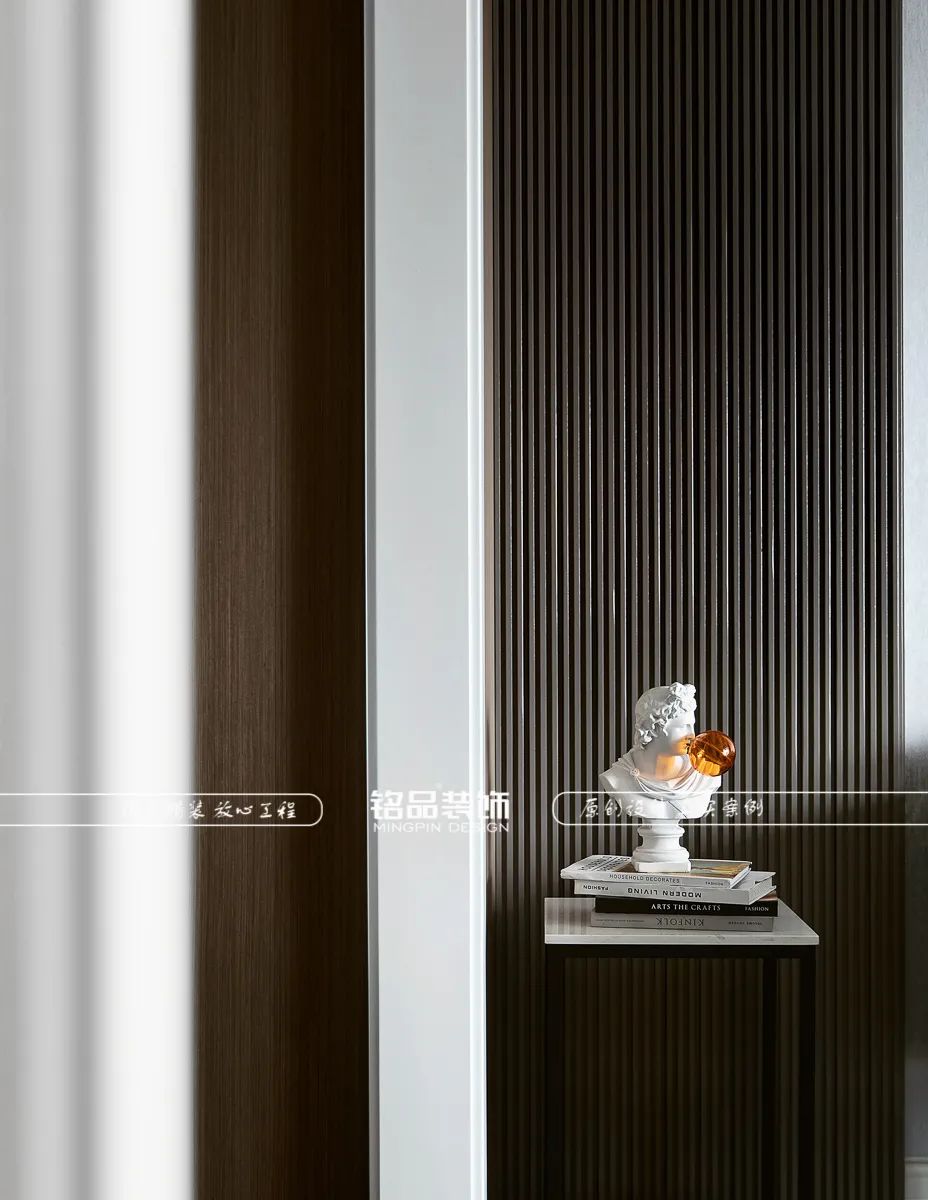 奶油色现代大宅丨铭品装饰-18