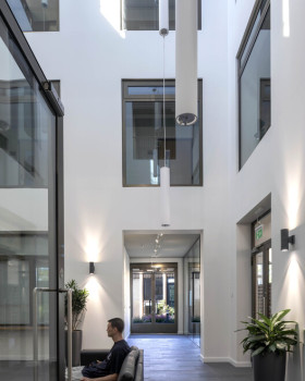 St Hilda’s College O·ford 校园景观重塑丨英国伦敦丨Gort Scott