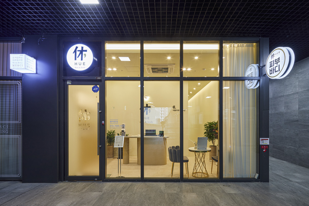 21 平韩式美妆店，展现现代简约风格设计魅力-13