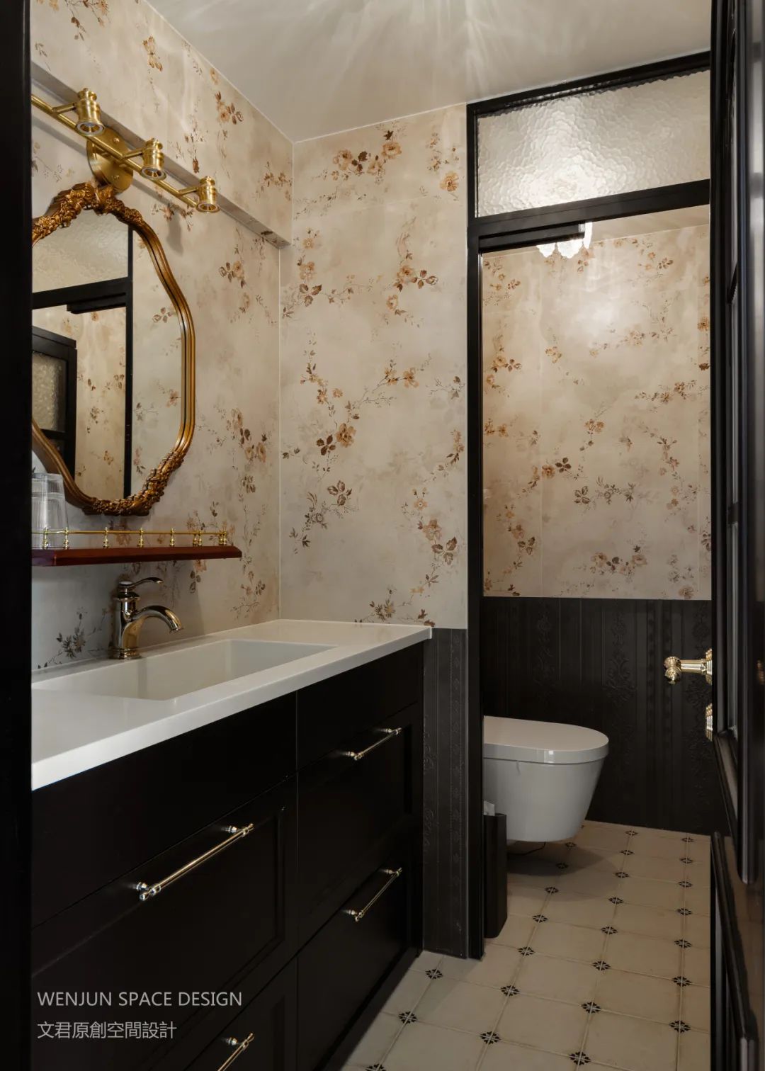 实景落地｜230㎡黑白法式复古别墅，是赫本公主的家没错了-47