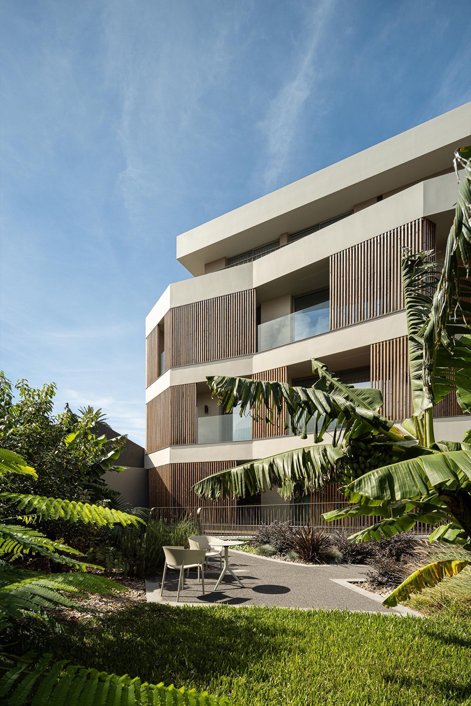 ERNESTO DO CANTO住宅区丨葡萄牙蓬塔德尔加达丨BOX arquitectos-171