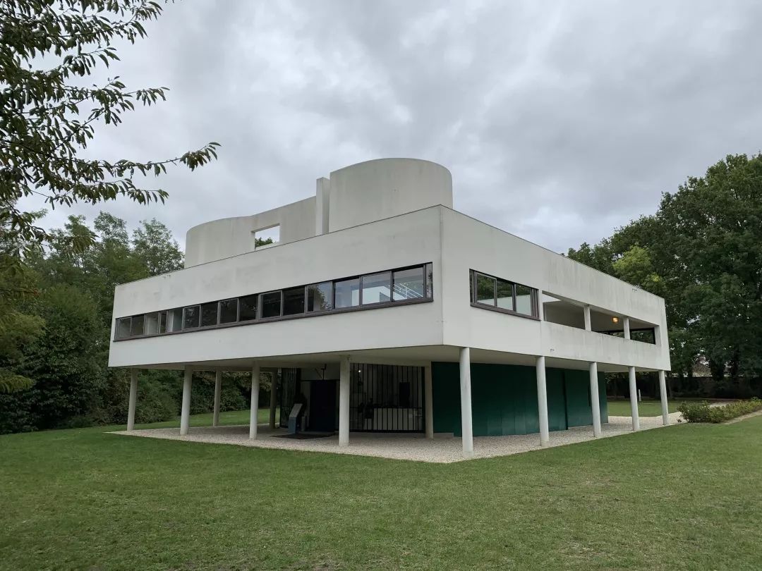 勒·柯布西耶的萨伏伊别墅 | 新建筑五点原则的完美实践-56