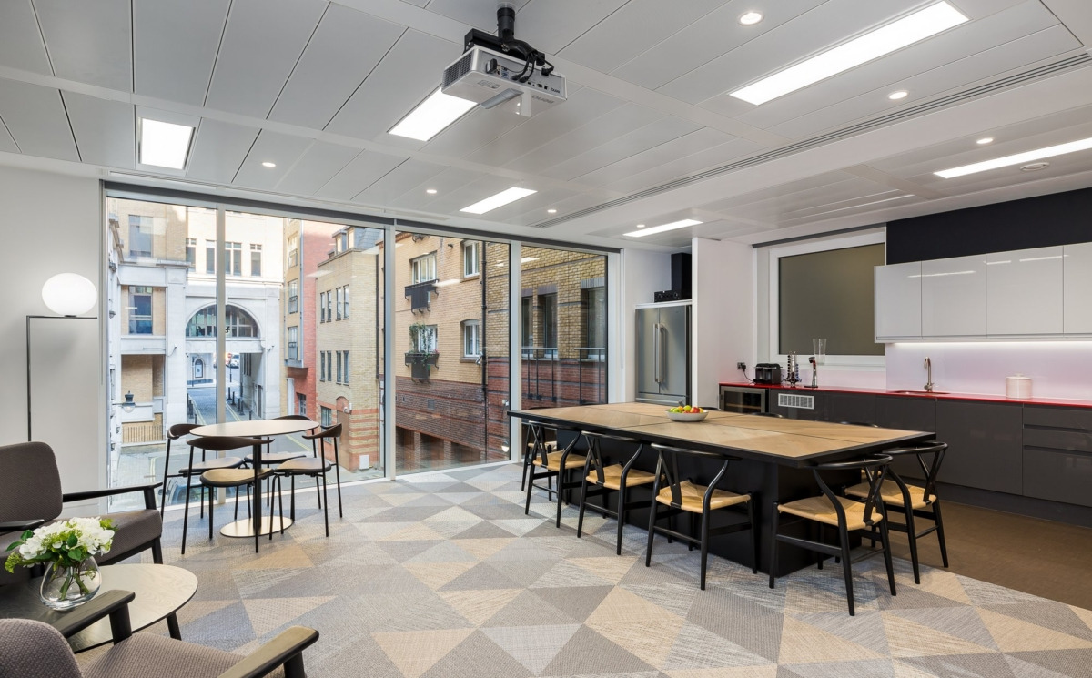 伦敦 CRUX 资产管理办公室 - 传统与现代的完美融合-16