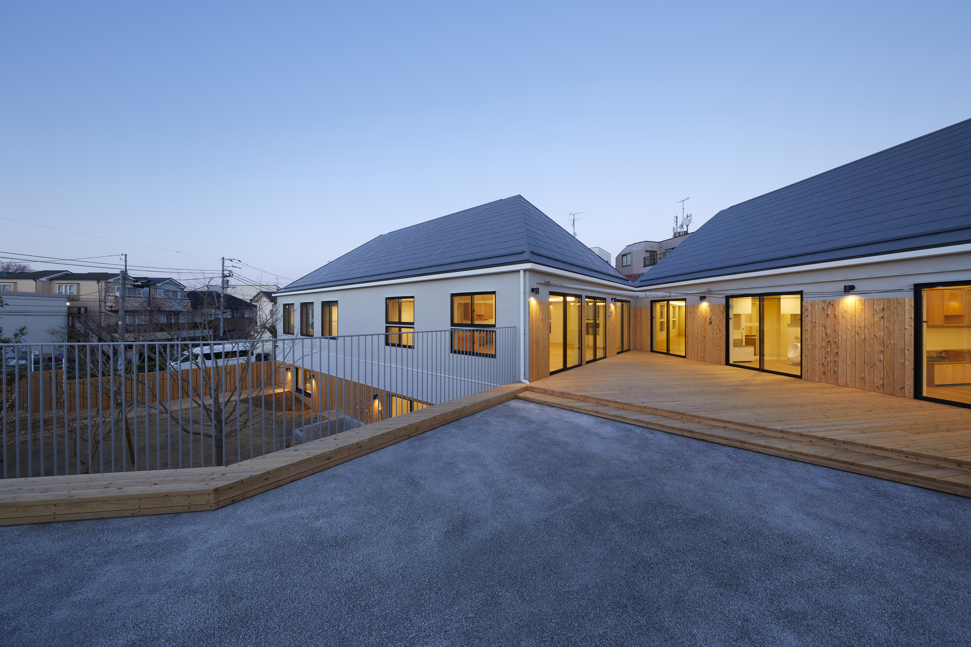 "small pond" Nursery / Naf Architect & Design-32