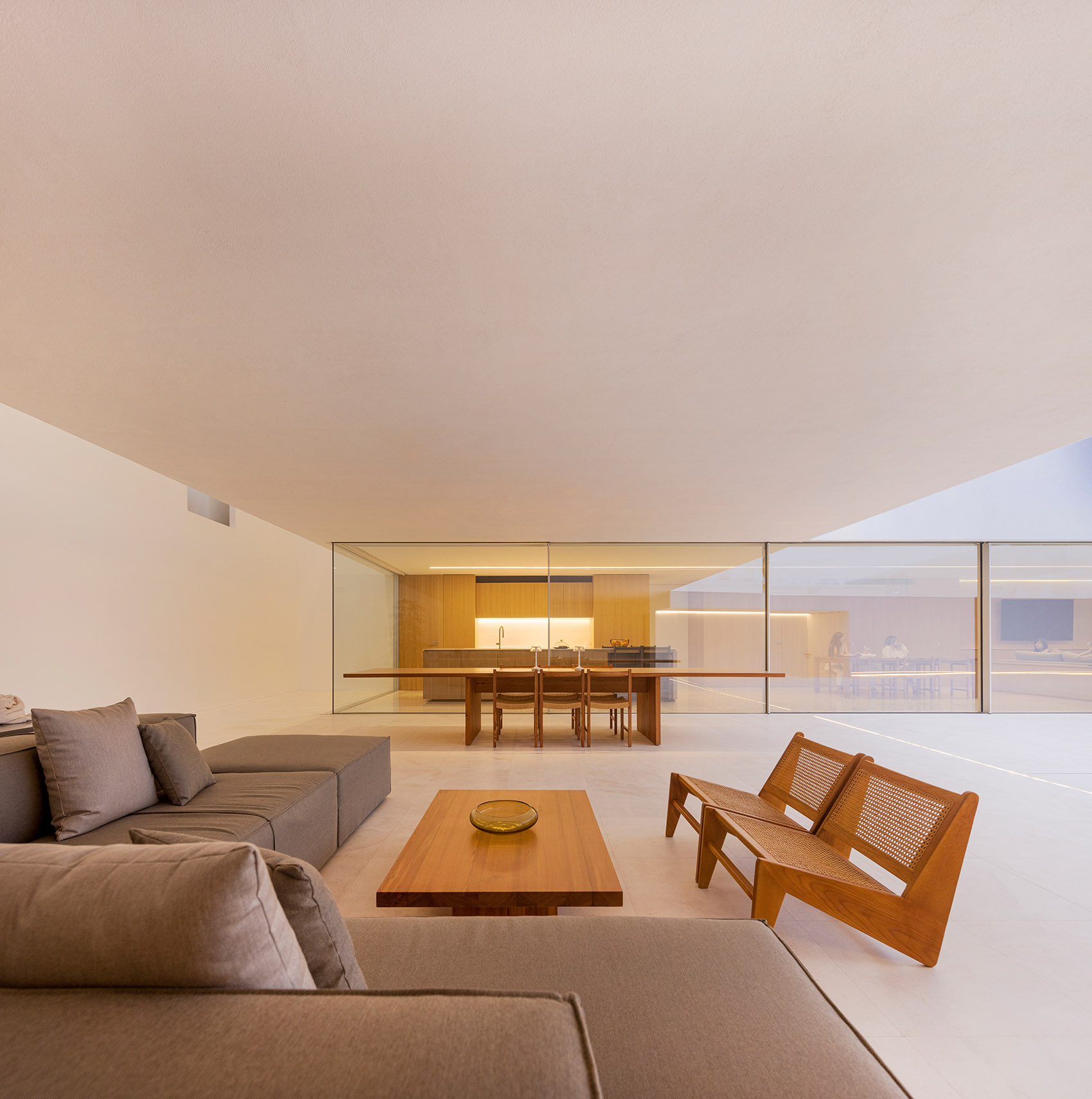 “空”房子丨西班牙丨Fran Silvestre Arquitectos-30