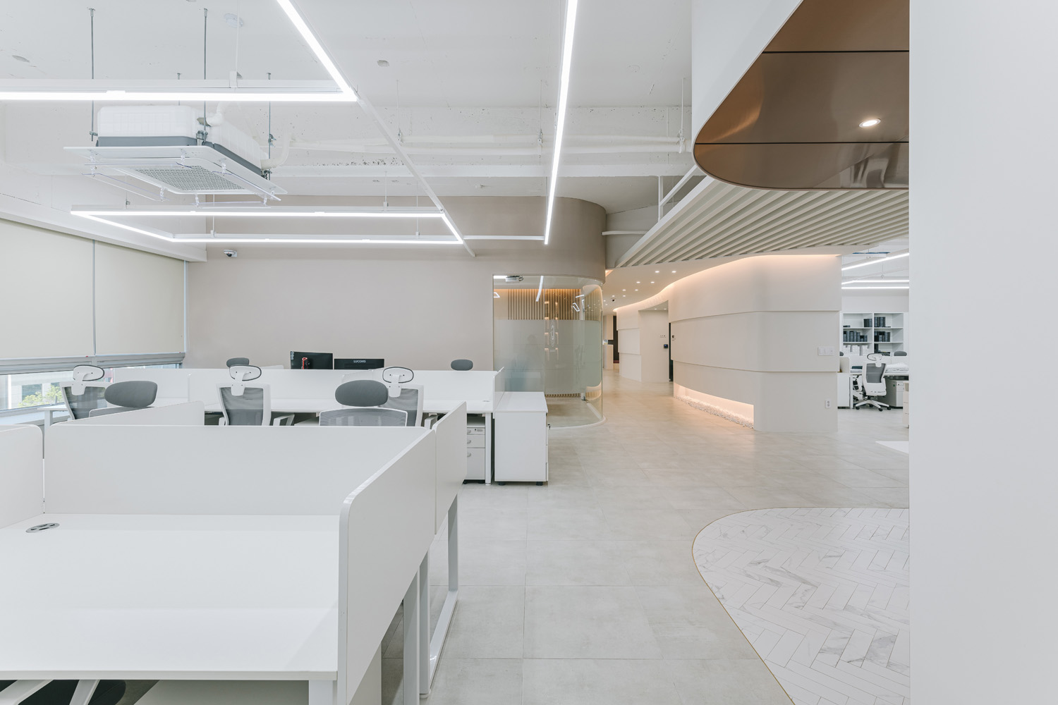 150 平现代高级通讯公司办公室设计-17